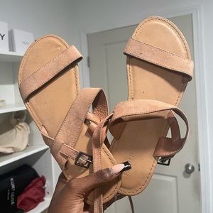Nude-Pink sandals